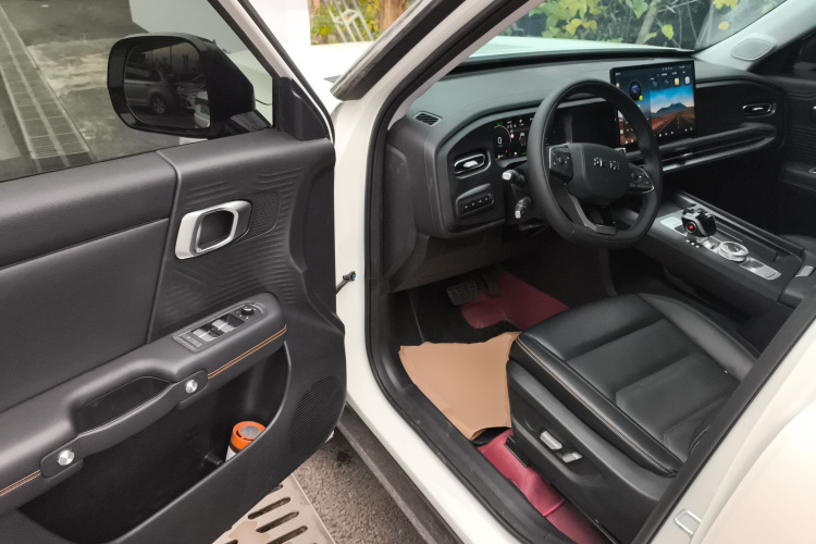 北京越野 北京BJ30 2024款 1.5T 魔核电驱进阶版中控内饰20