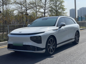 小鹏G9 2022款 650 性能版Max