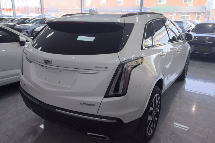 凯迪拉克XT5 2022款 2.0T 四驱豪华型（蜂鸟版）车身外观7