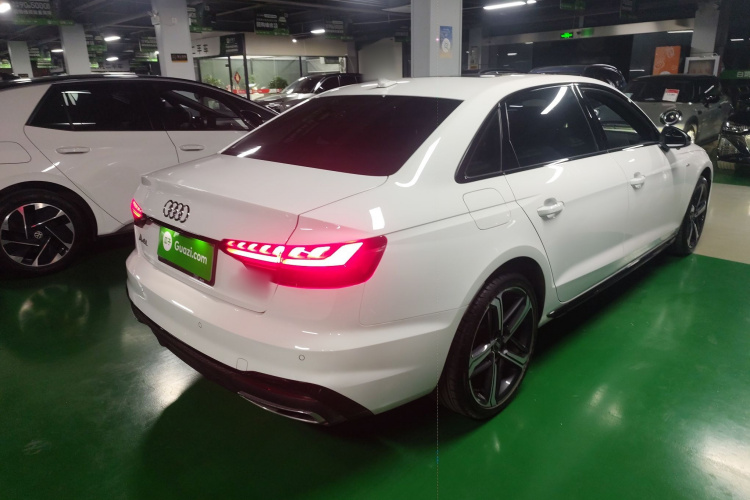 奥迪A4L 2024款 40 TFSI 豪华动感型车身外观6005