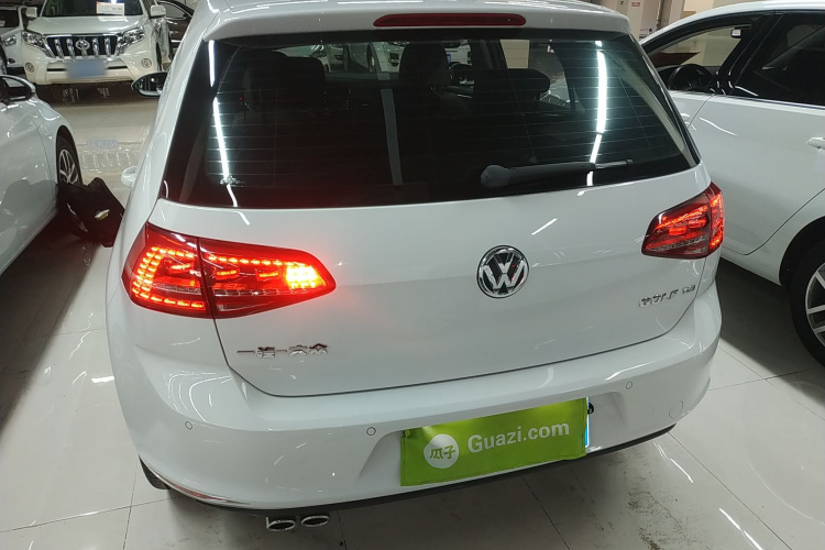 大众 高尔夫 2015款 1.4TSI 自动旗舰型车身外观6