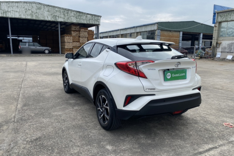 丰田C-HR 2020款 2.0L 领先版车身外观6003
