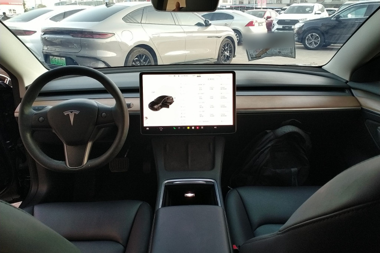 特斯拉 Model 3 2022款 后轮驱动版中控内饰7002