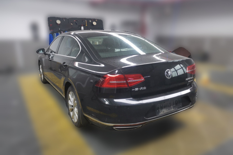 大众 迈腾 2017款 330TSI DSG 豪华型车身外观5