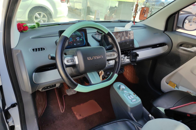 长安启源 长安Lumin 2023款 205km 香沁款中控内饰7002