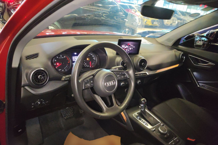 奥迪Q2L 2018款 35 TFSI 上市专享版 国VI中控内饰12
