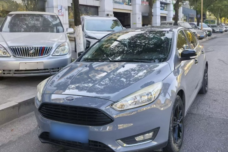 福特 福克斯 2017款 两厢 EcoBoost 180 自动精英型车身外观1