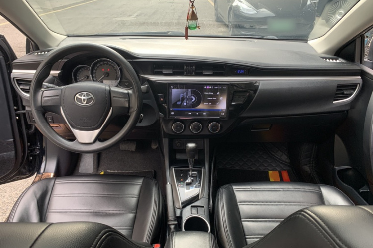 丰田 雷凌 2016款 1.6G CVT精英版中控内饰7001