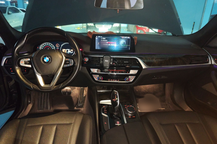 宝马5系 2018款 525Li M运动套装中控内饰7002