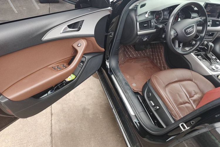 奥迪A6L 2018款 30周年年型 TFSI 进取型中控内饰7003