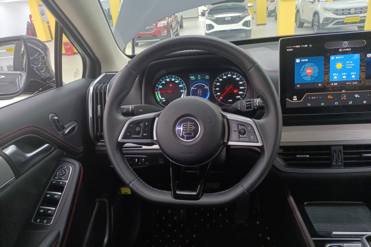 比亚迪 唐新能源 2018款 DM 2.0T 全时四驱智联创睿型 7座 国V局部细节13