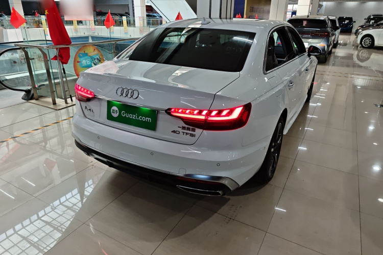 奥迪A4L 2020款 40 TFSI 豪华动感型车身外观6005