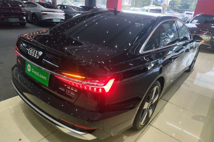 奥迪A6L 2023款 45 TFSI quattro 臻选动感型车身外观7