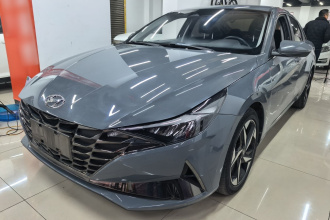 现代 伊兰特 2022款 1.5L CVT LUX尊贵版