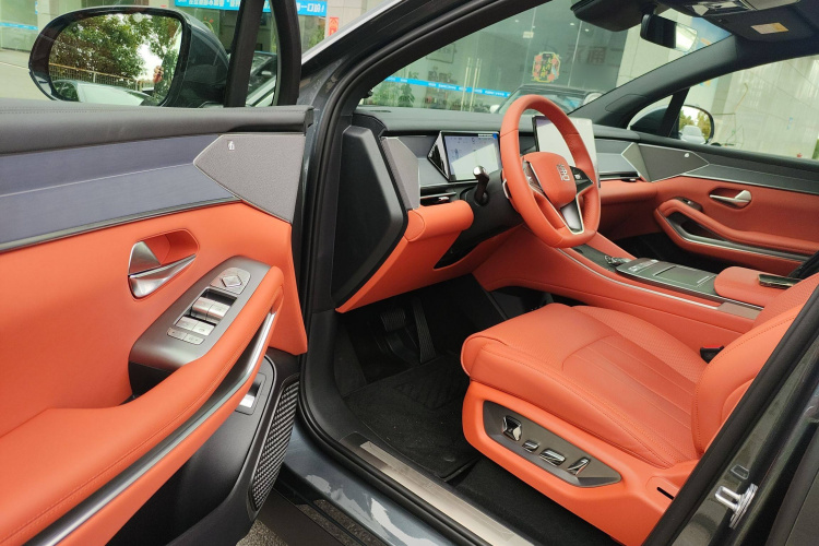 比亚迪 唐L 2025款 EV 600KM四驱激光雷达旗舰型中控内饰20