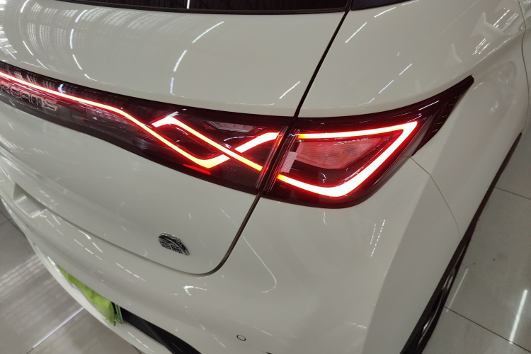 比亚迪 海豚 2023款 420km 时尚版车身外观6006