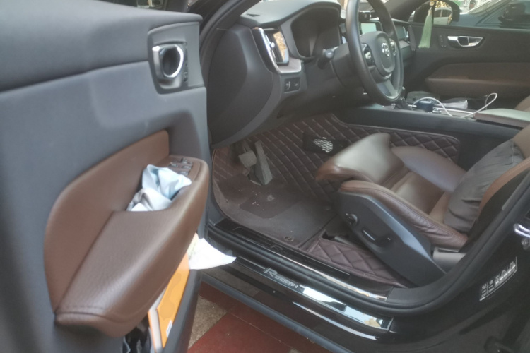 沃尔沃XC60 2021款 T5 四驱智远豪华版中控内饰20