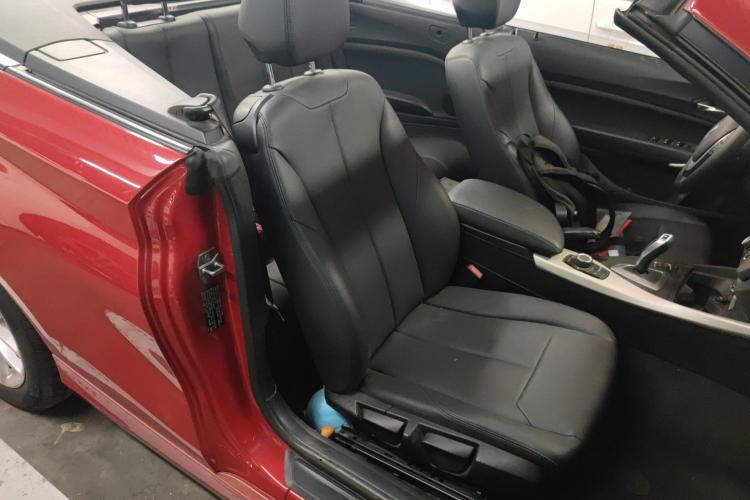 宝马2系(进口) 2015款 218i 敞篷轿跑车中控内饰41