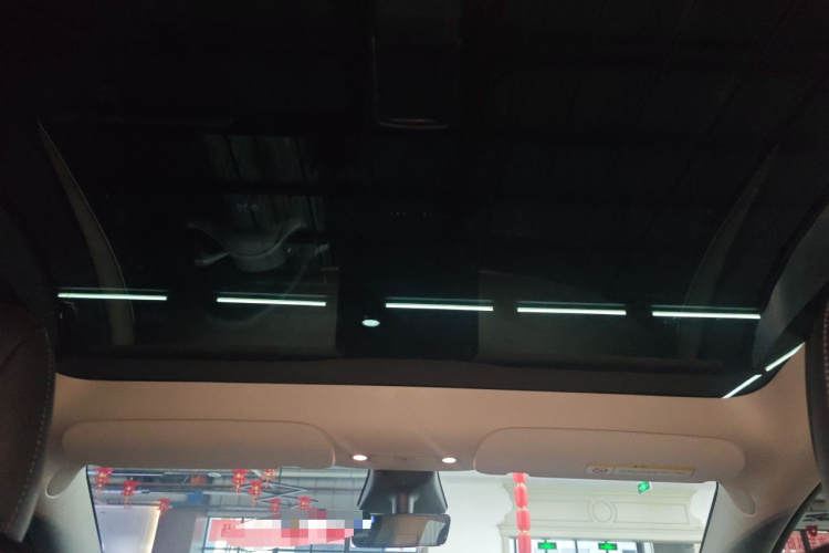 特斯拉 Model Y 2021款 标准续航后驱版中控内饰22