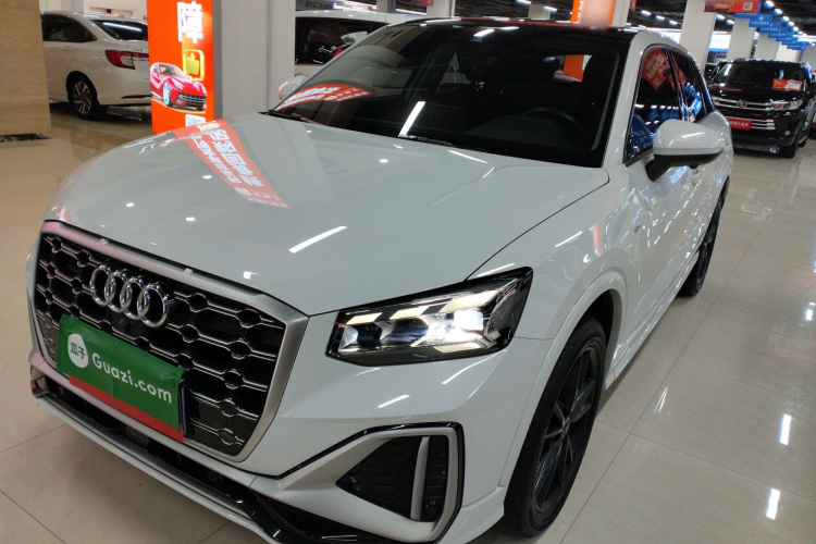 奥迪Q2L 2022款 35 TFSI 进取动感型车身外观1