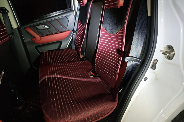 江汽集团 江淮iEV6E 2018款 升级版 iEV6E 豪华智能型中控内饰7004