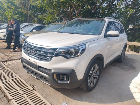 起亚 智跑 2019款 2.0L 自动智享豪华版