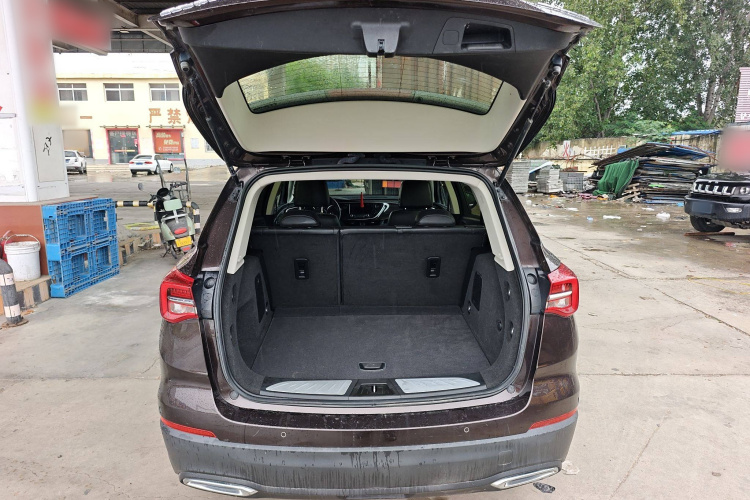 别克 昂科威 2021款 532T 两驱领先型机舱底盘23