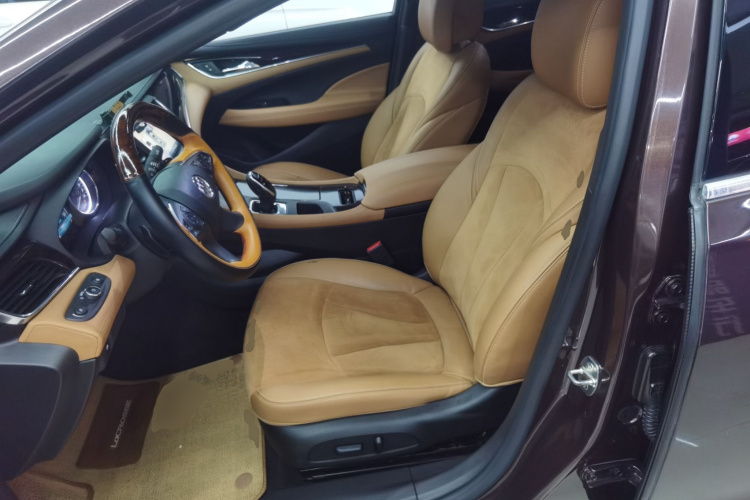 别克 君越 2016款 20T 精英型中控内饰20