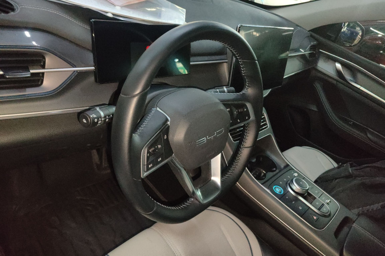 比亚迪 驱逐舰05 2024款 荣耀版 DM-i 55KM 豪华型中控内饰13