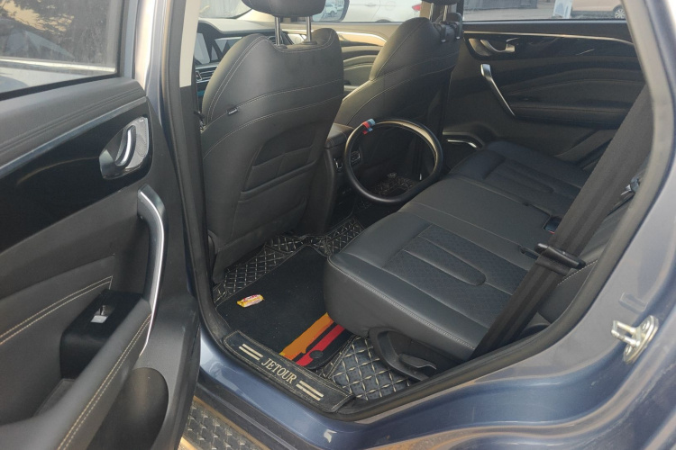 捷途X90 2020款 1.6T DCT影尊版 5座中控内饰21