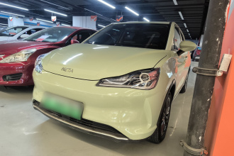 哪吒汽车 哪吒V 2022款 潮 400 Lite