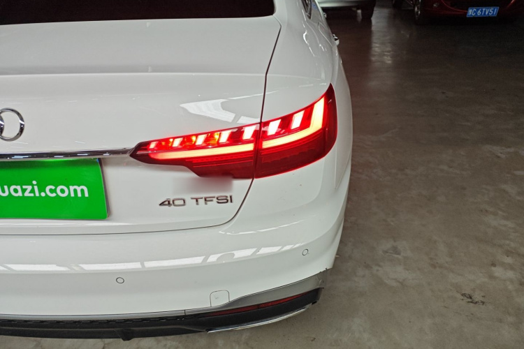 奥迪A4L 2024款 40 TFSI 时尚动感型车身外观9