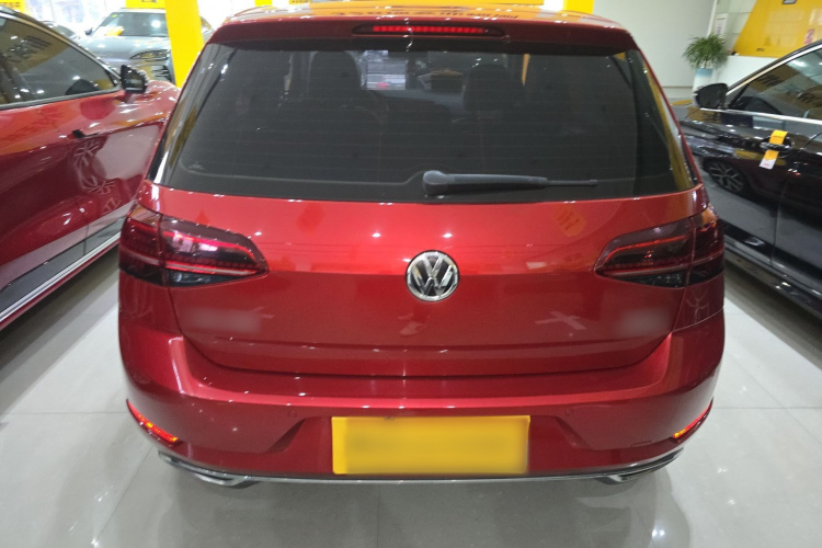 大众 高尔夫 2018款  230TSI 自动豪华型车身外观6