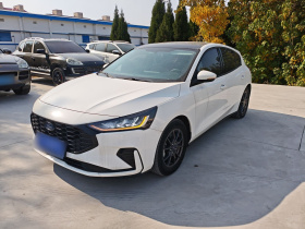 福特 福克斯 2022款 两厢 EcoBoost 180 自动竞速版