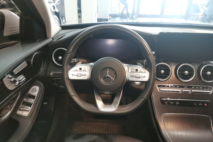 奔驰C级 2021款 C 260 L 运动版中控内饰13