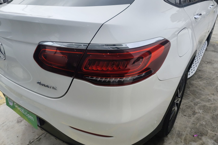奔驰GLC轿跑 2020款 GLC 300 4MATIC 轿跑SUV车身外观6006