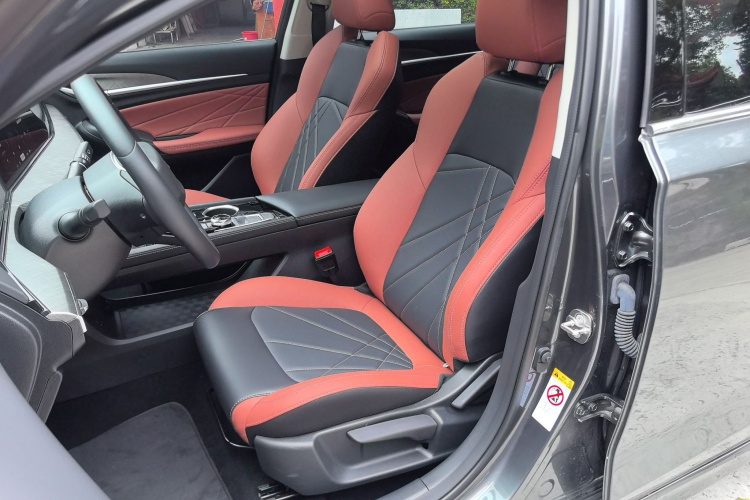 长安 逸动 2023款 畅享版 PLUS 蓝鲸NE 1.4T GDI DCT尊贵版局部细节19