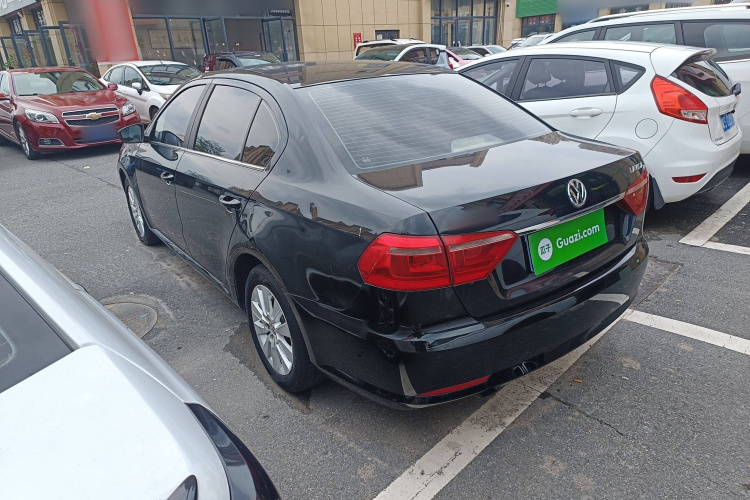 大众 朗逸 2013款 改款经典 1.6L 自动舒适版车身外观6005