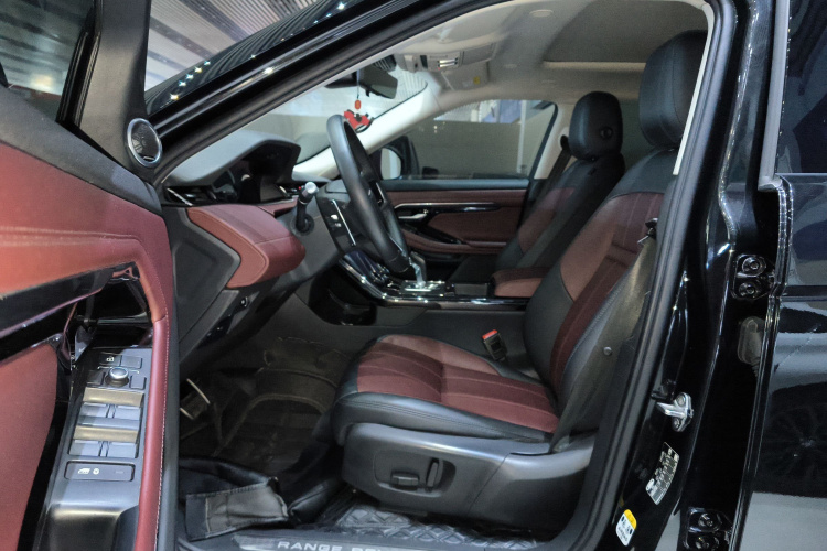 路虎 揽胜极光 2021款 极光L 249PS R-Dynamic First edition 首发版中控内饰20