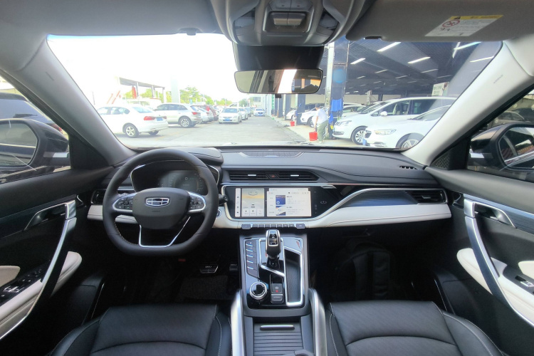 吉利汽车 2022款 博越X 1.8TD DCT智尊型中控内饰7002