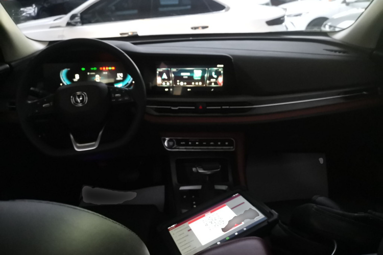 长安CS55PLUS 2022款 蓝鲸版 1.5T DCT豪华型中控内饰12