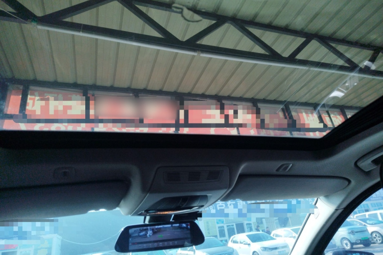 宝马5系 2013款 520Li 典雅型中控内饰22