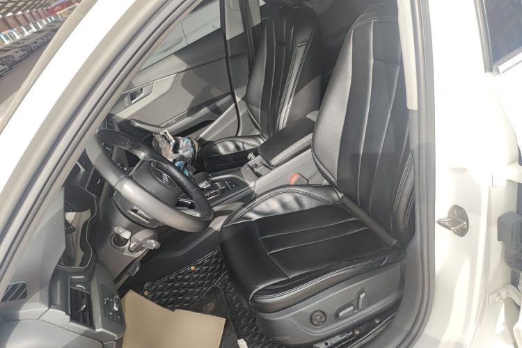 奥迪A4L 2019款 40 TFSI 进取型 国VI局部细节19