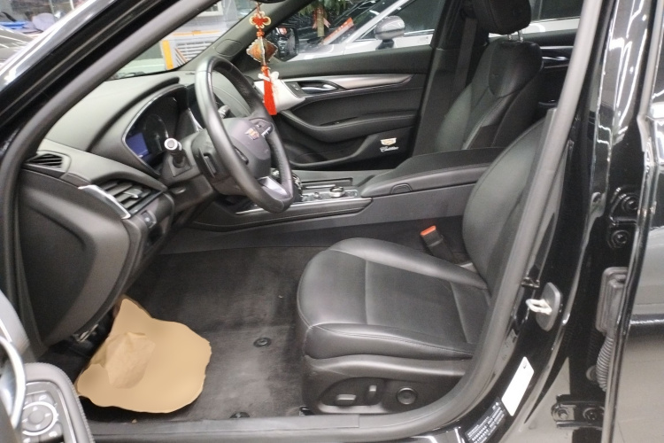 凯迪拉克CT5 2020款 改款 28T 豪华型中控内饰19