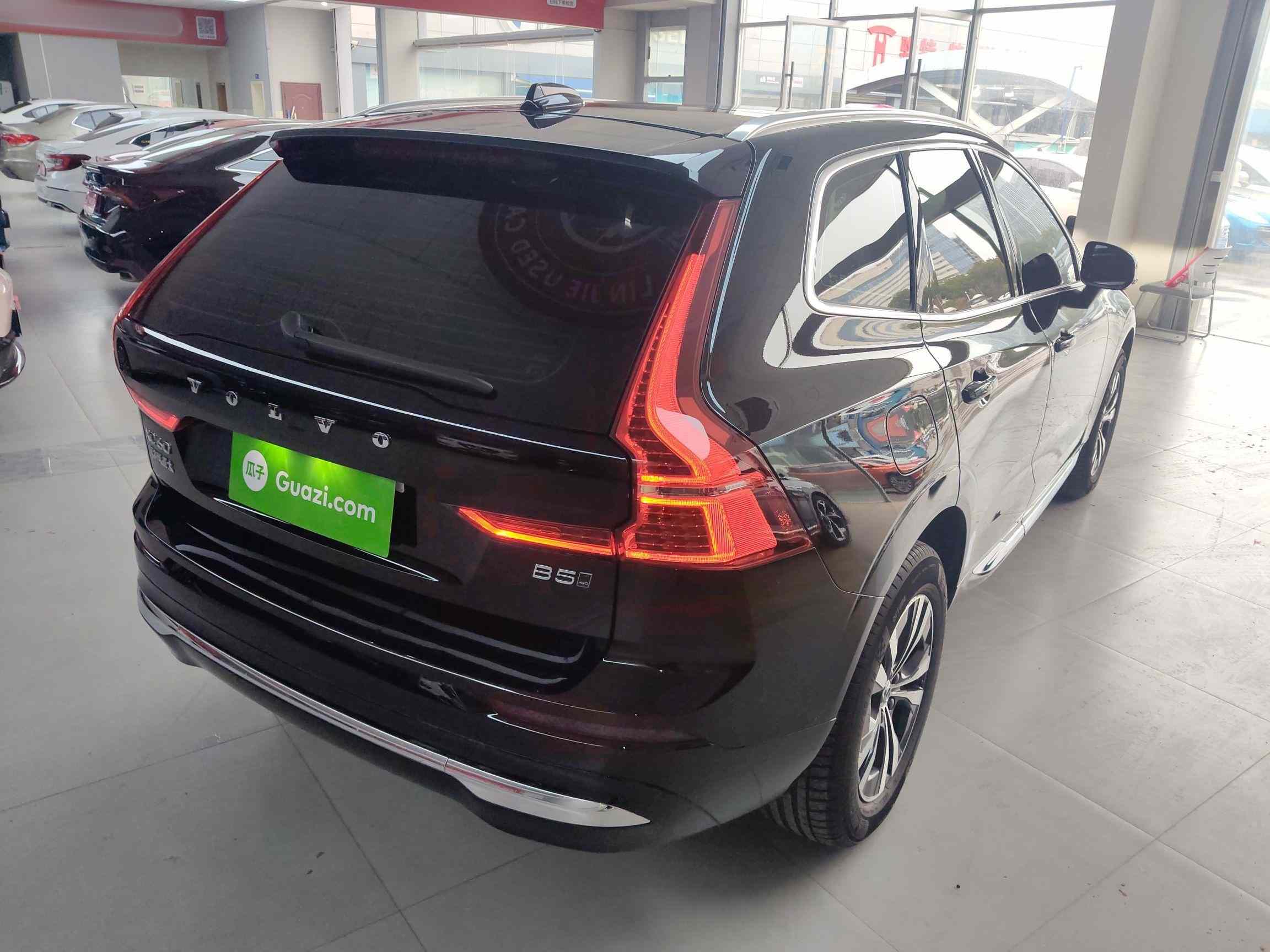 沃尔沃XC60 2025款 B5 四驱智逸豪华版(4)