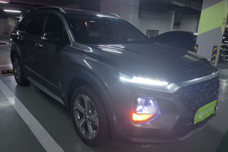 现代 胜达 2019款 380 TGDi TOP 自动两驱旗舰版 国VI车身外观3