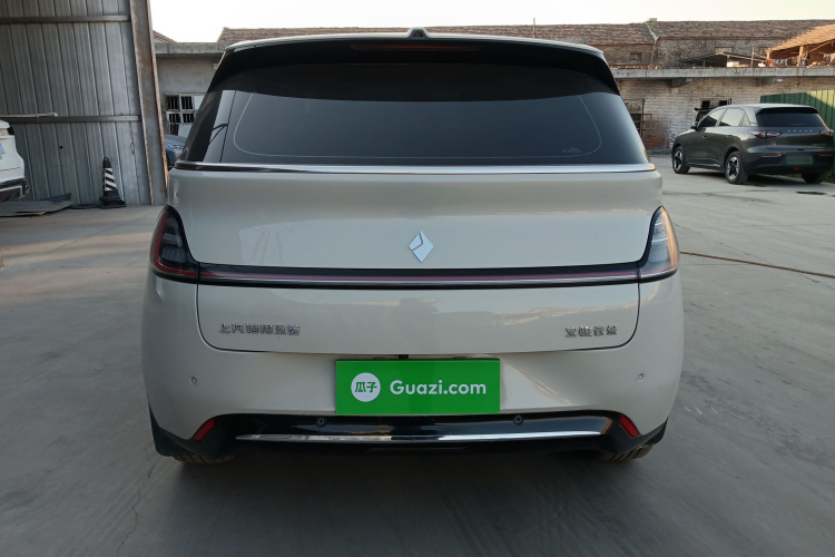 宝骏云朵 2023款 460 Pro车身外观6