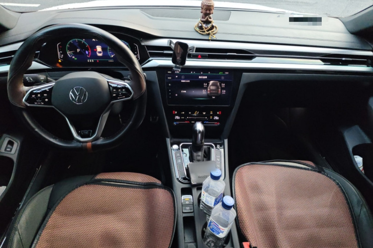 一汽-大众CC 2021款 380TSI 夺目版中控内饰12