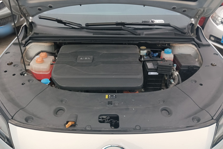 埃安 AION S Plus 2022款 70 智驾版局部细节24