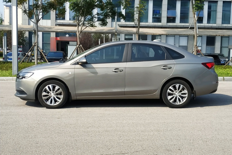 别克 英朗 2018款 18T 自动精英型车身外观6010